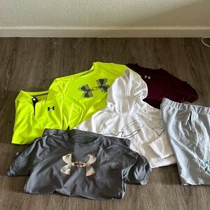 Boys under Armour bundle size large